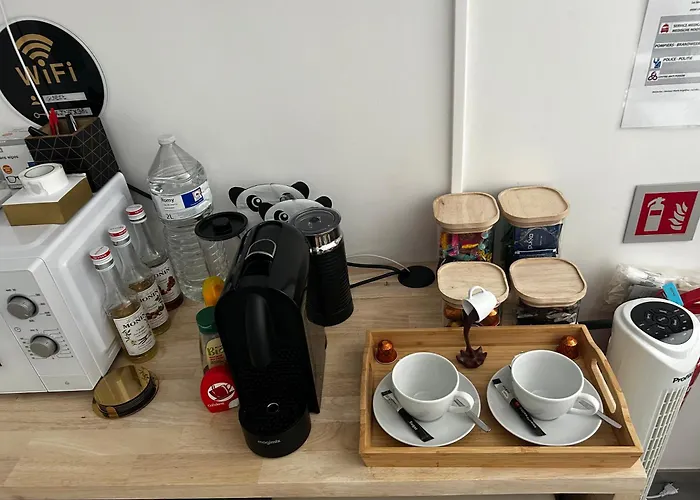 아파트호텔 La Planque Du Raton Laveur 4*